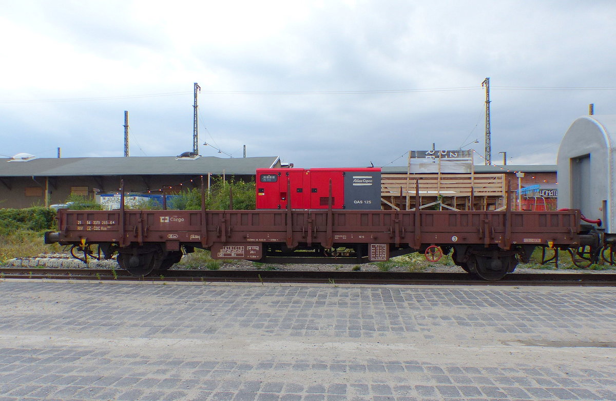 CD Cargo 21 54 3379 265-6 CZ-CDC Kns als Generatorwagen im Revolution Train, am 07.09.2018 in Erfurt Gbf.