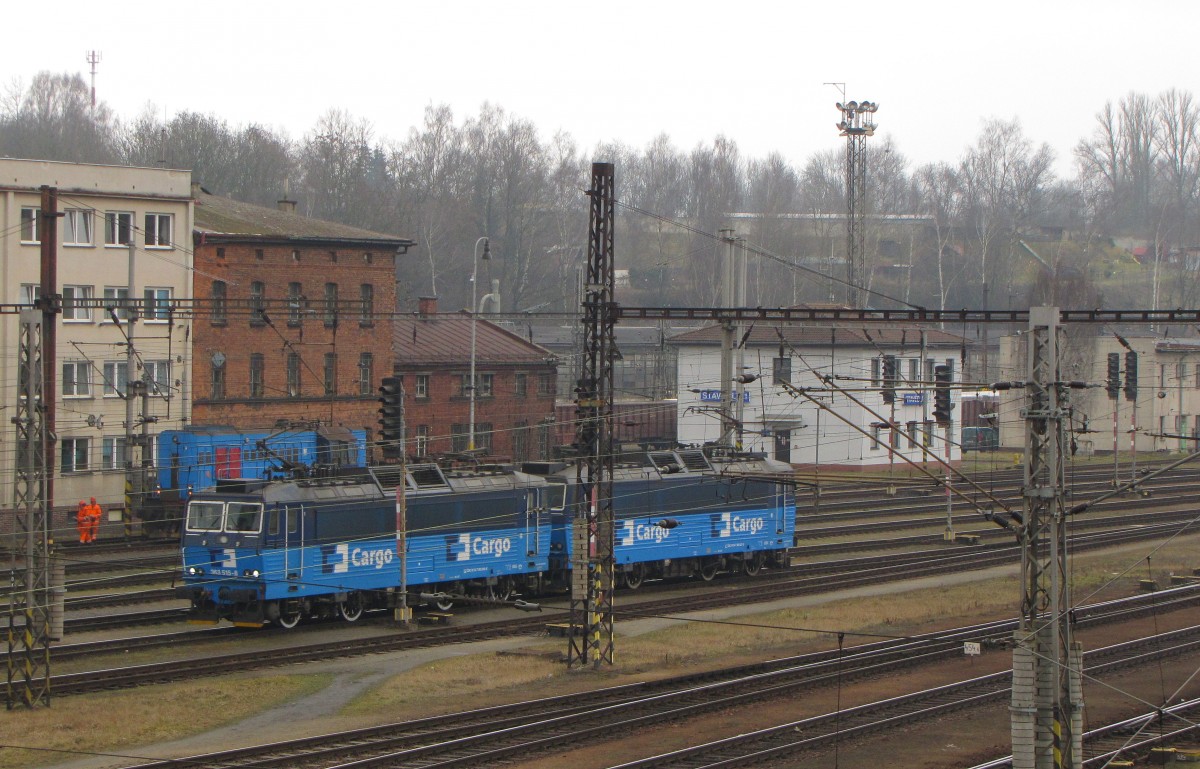 CD Cargo 363 315-8 + 363 527-3 am 04.03.2014 whrend einer Rangierfahrt in Cheb.