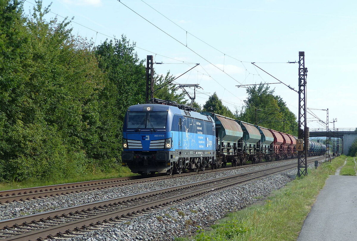 CD Cargo 383 010-6 mit einem Güterzug Richtung Gemünden, am 25.08.2021 in Thüngersheim.