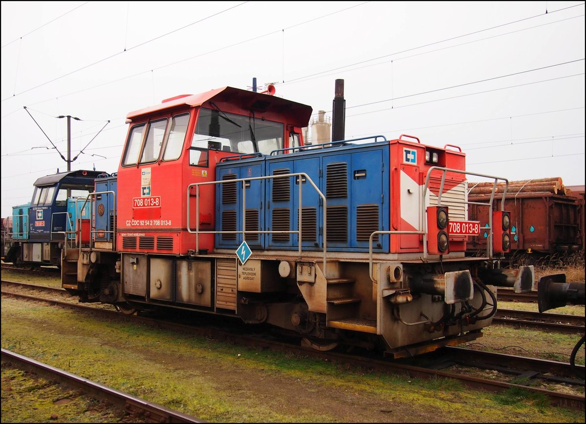 CD Cargo 708 013-8 auf Hauptbahnhof Protivín am 17.12.2016