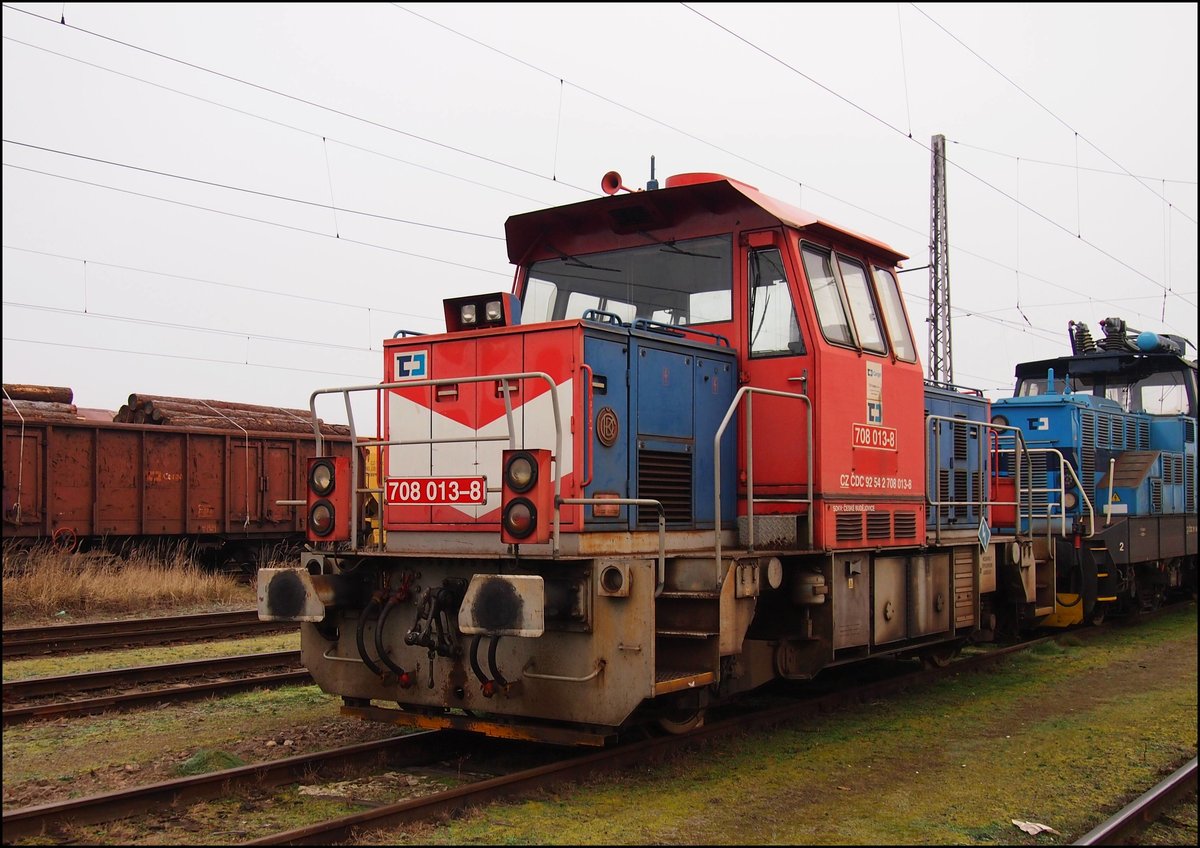 CD Cargo 708 013-8 auf Hauptbahnhof Protivín am 17.12.2016