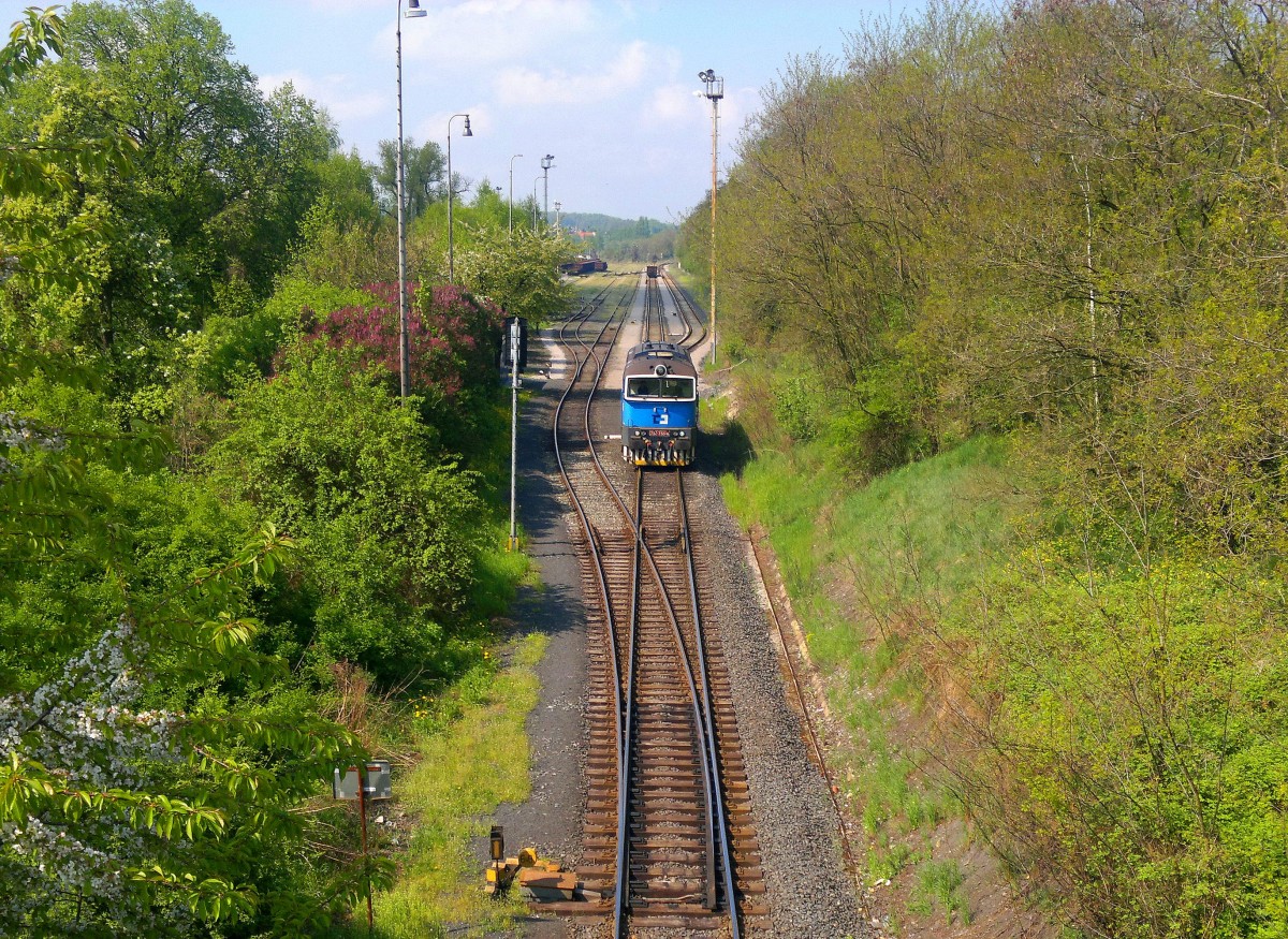 CD Cargo 753 753-6 auf Rangierfahrt in Bahnhof Kladno Dubi am 25. 4. 2014