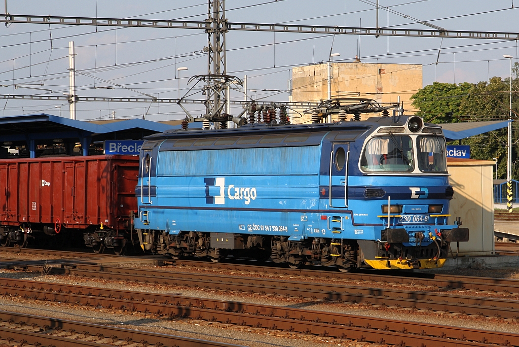 CDC 230 064-8 am 20.Juli 2018 im Bahnhof Breclav.