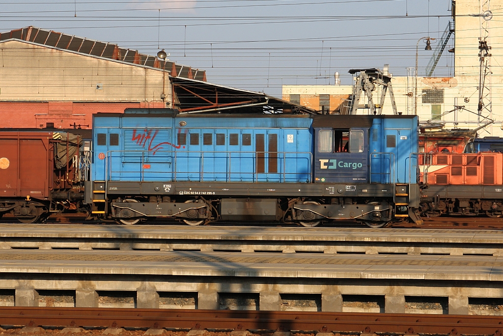 CDC 742 295-9 am 20.Juli 2018 im Bahnhof Breclav.