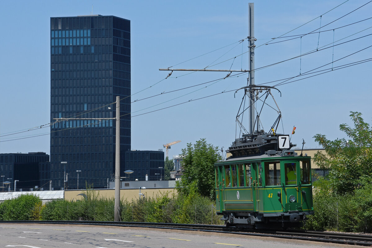 Ce 2/2 47  Angebliemli  auf der Museumslinie 7, fährt zur Haltestelle Münchensteinerstrasse. Die Aufnahme stammt vom 17.07.2022.
