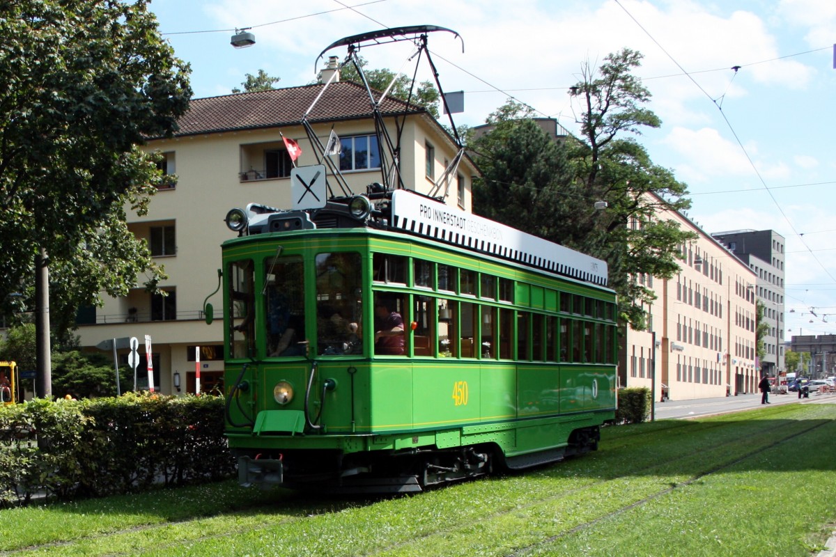 Ce 4/4 450  Dante Schuggi  bei der Grosspeterstraße am 22.08.2014