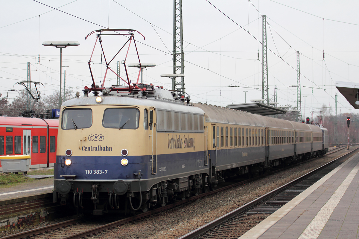 Centralbahn 110 363-7 im Sandwich mit 110 278-9 als Ersatzzug RE 78 für die Eurobahn in Nienburg(Weser) 18.12.2018