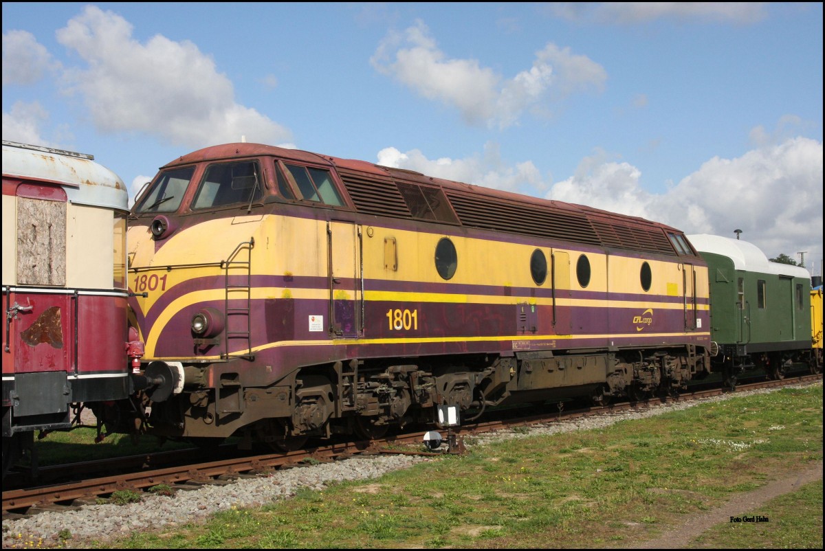 CFL 1801 war am 26.09.2015 in einen Zug des Museumsvereins der Magdeburger Eisenbahnfreunde e. V. im Wissenschaftshafen in Magdeburg eingereiht. Schön wäre es, wenn die Lok noch eine aktive Zukunft haben könnte.