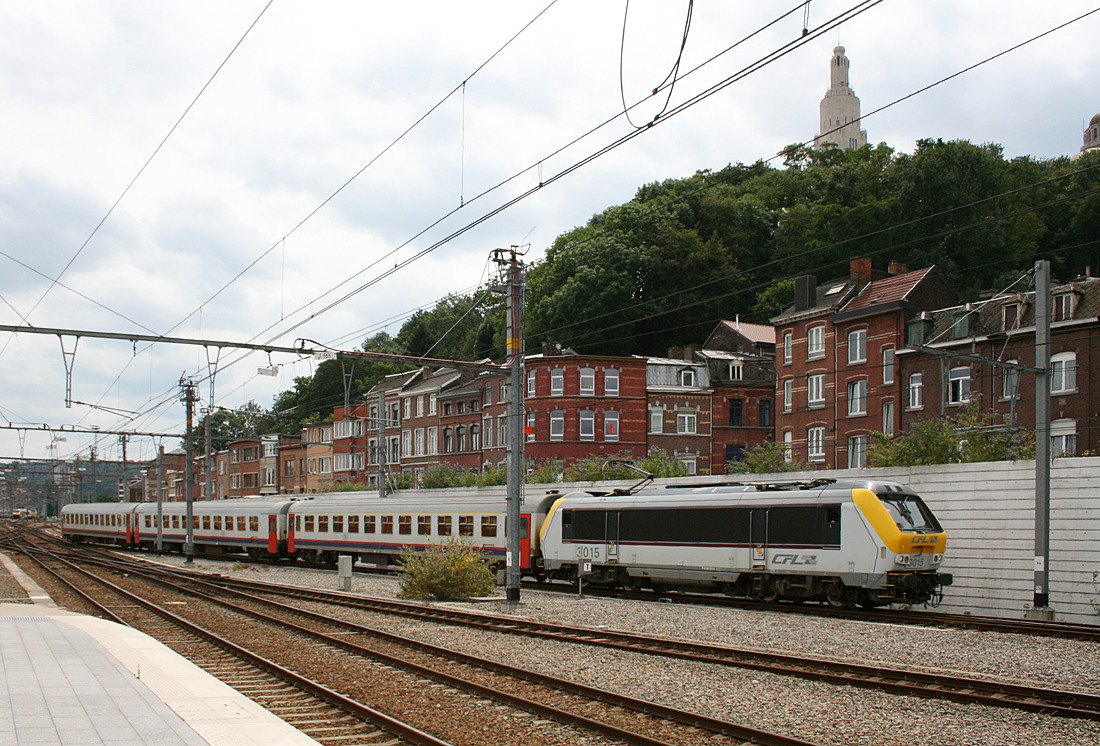CFL 3015 // Bahnhof Liège-Guillemins // 16. Juli 2011