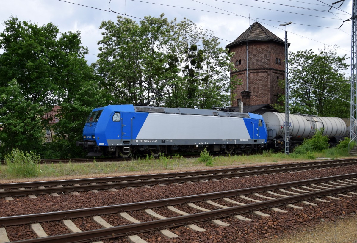 CFL Cargo 185 520-4 mit Kesselzug am 27.05.2015 durch Senftenberg.