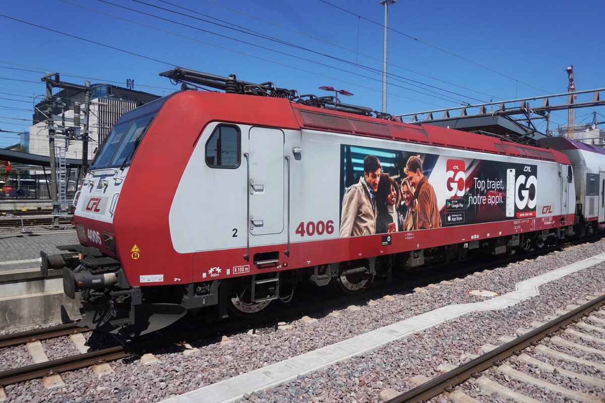 CFL Werbetraxx 4006 steht am 22 Mai 2026 in Luxembourg Gare.