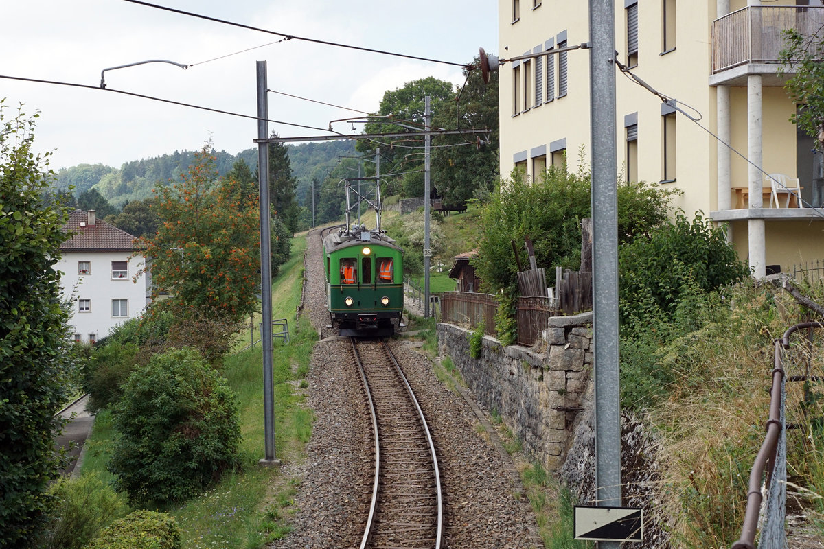 Chemins de fer du Jura CJ
Sonderzug bestehend aus dem BCe 2/4 70 + TT C7 bei Tramelan unterwegs am 19. August 2018.
Foto: Walter Ruetsch
