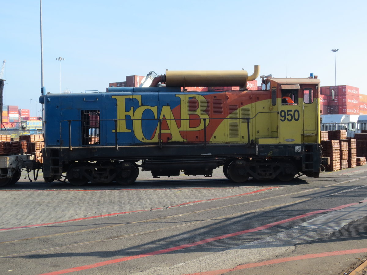 Chile / Antofogasto im Hafen

Diesellok für Kupferzüge aus Calama