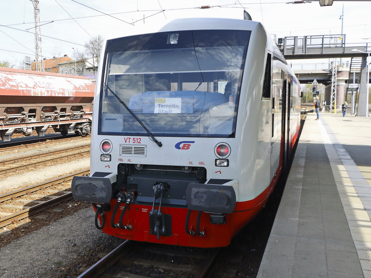 City-Bahn Chemnitz VT 512 am 17. April 2019 im Hauptbahnhof Eberswalde.