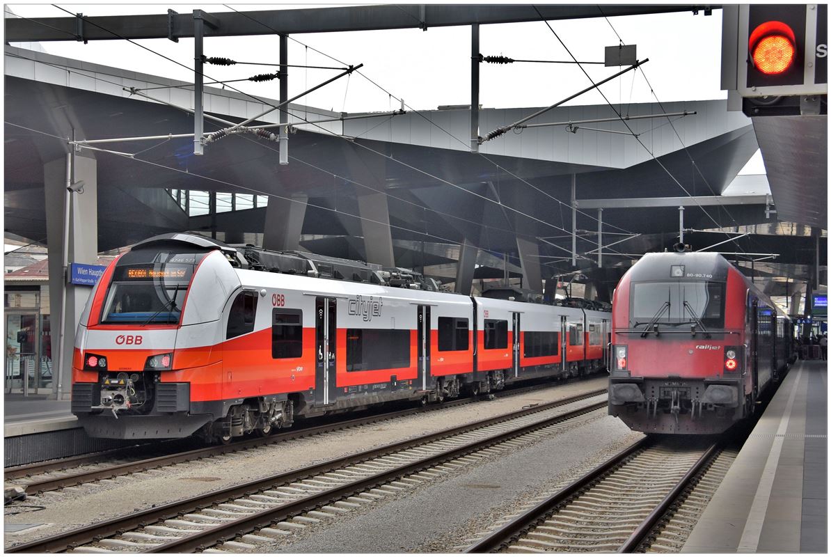 Cityjet 9481 4746 523-1 und Railjet in Wien Hbf. (15.06.2018)