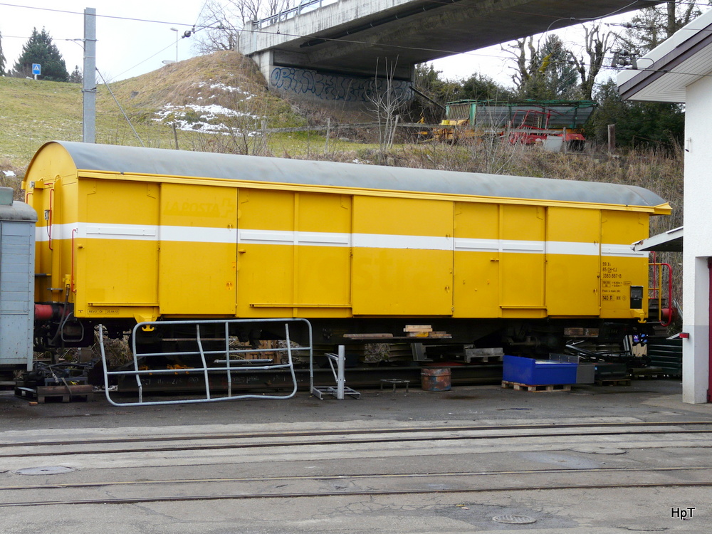 CJ - Ex Schweizer Post Dienstwagen Xs 99 85 93 83 887-8 in Tavanes am 02.03.2014