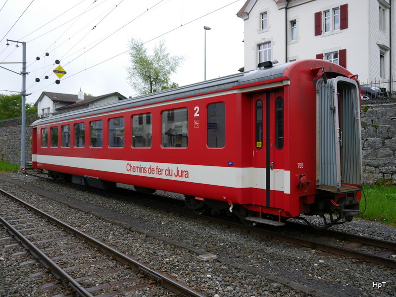 CJ - Personenwagen B  755 in Saingnelegier am 16.05.2014