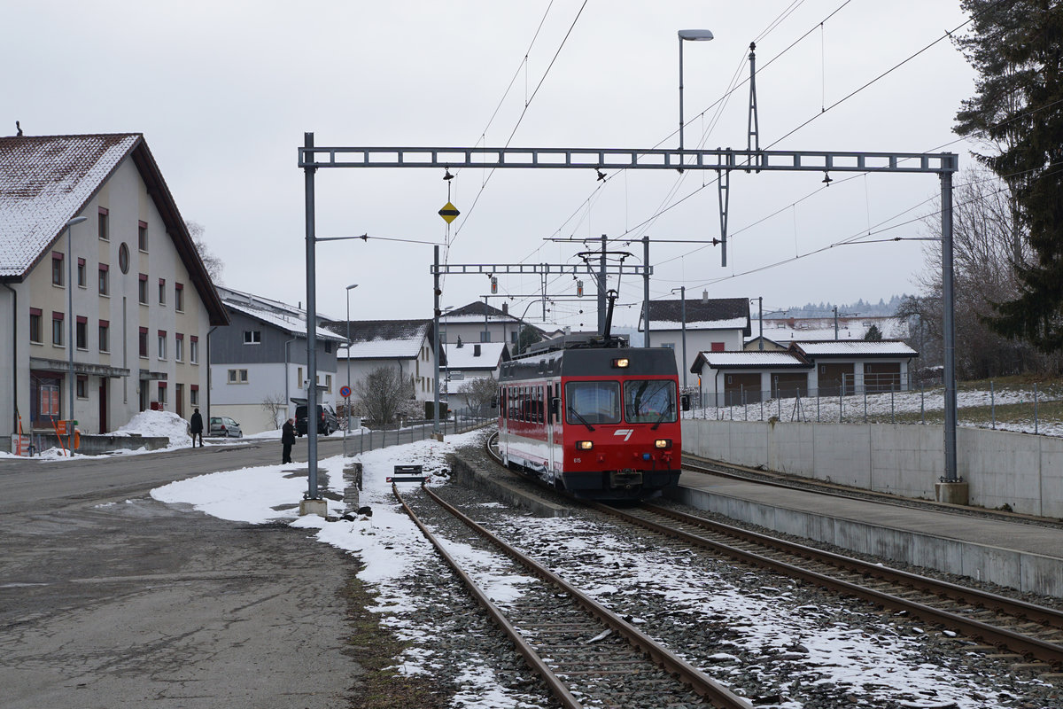 CJ: Testfahrt Tramelan-Les Breuleux-Tramelan vom 19. Februar 2018.
Be 4/4 615 ehemals Frauenfeld-Wil-Bahn in Les Breuleux auf die Abfahrt wartend.
Foto: Walter Ruetsch 