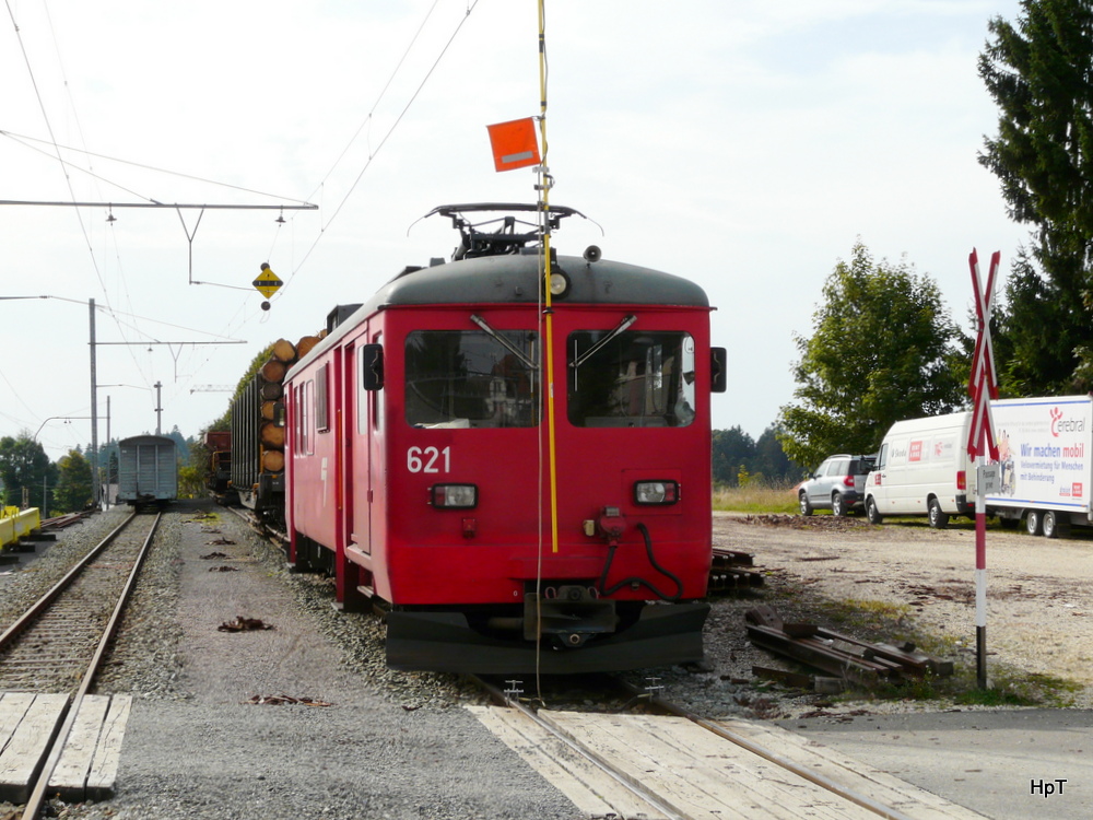 CJ - Triebwagen BDe 4/4 621 im Bahnhof von Saignelgier am 28.09.2013
