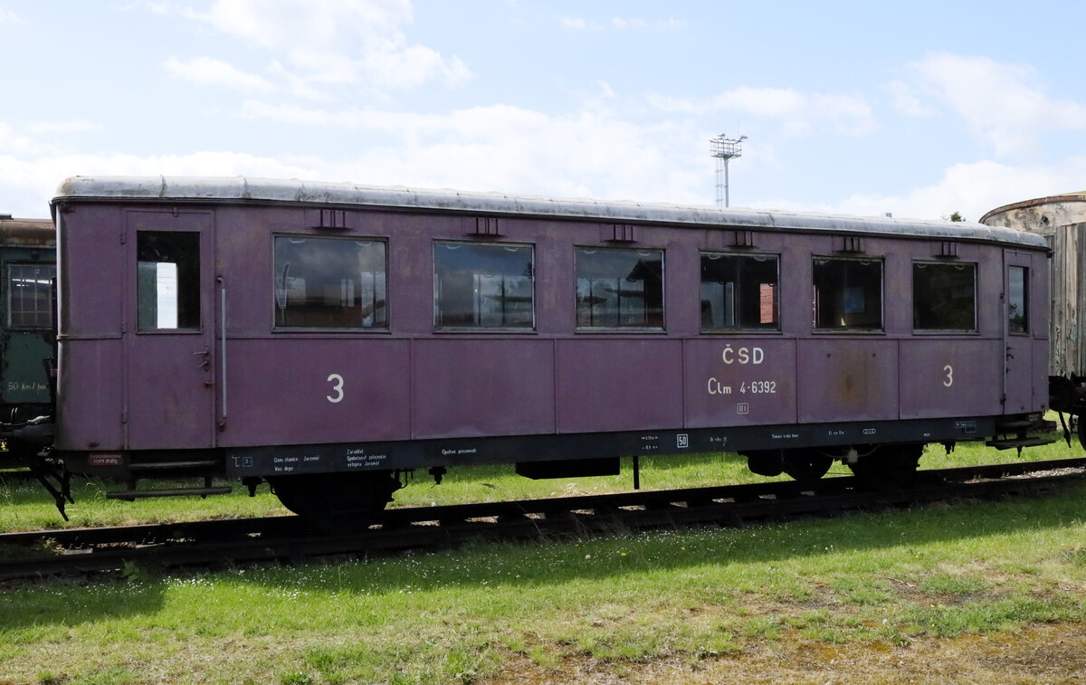 Clm 4-6392 im Eisenbahnmuseum  Výtopna Jaroměř  21.05.2022 09:34 Uhr.
