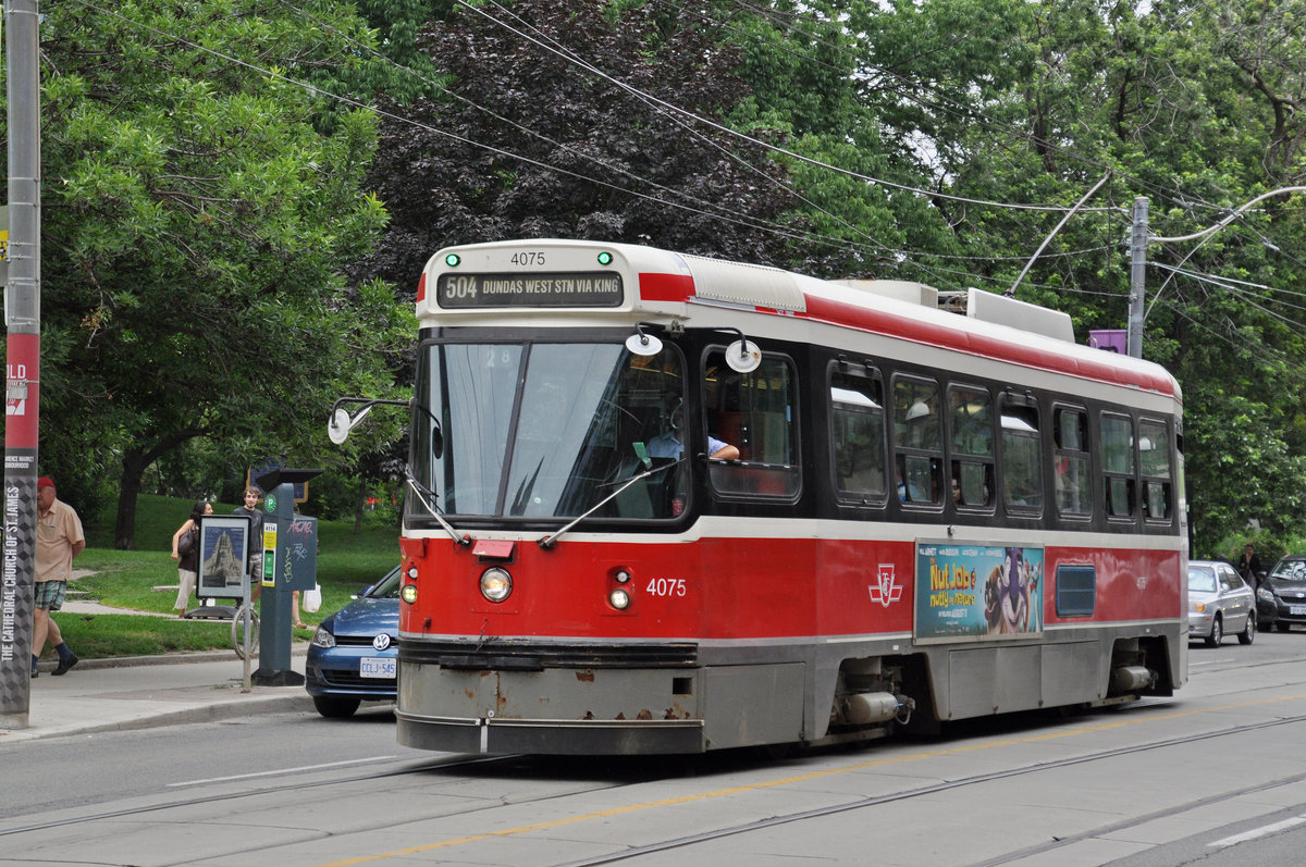 CLRV Tramzug der TTC 4075, auf der Linie 504 unterwegs in Toronto. Die Aufnahme stammt vom 22.07.2017.