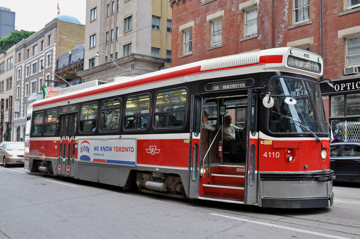 CLRV Tramzug der TTC 4110, auf der Linie 506 unterwegs in Toronto. Die Aufnahme stammt vom 23.07.2017.