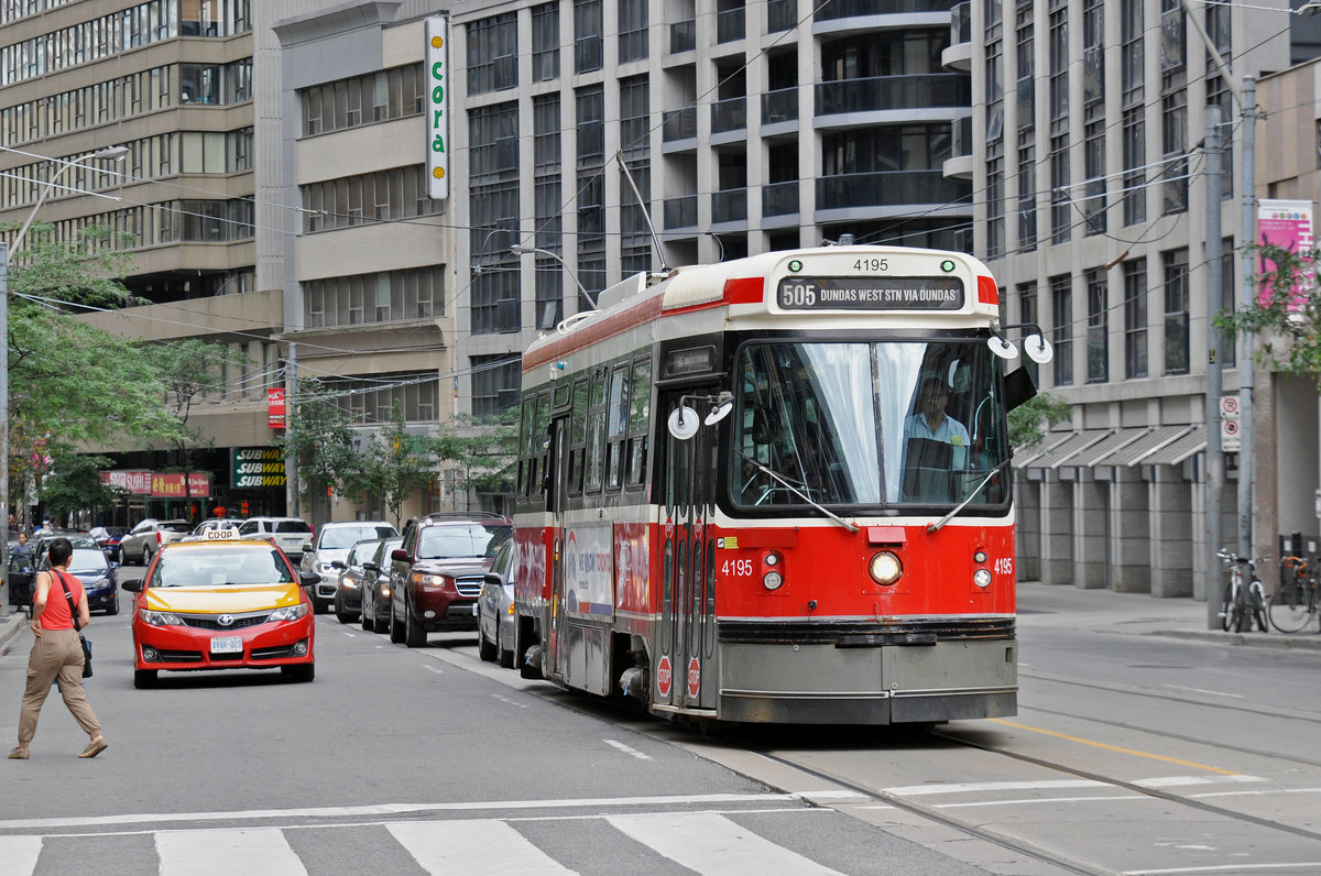CLRV Tramzug der TTC 4195, auf der Linie 505 unterwegs in Toronto. Die Aufnahme stammt vom 22.07.2017.