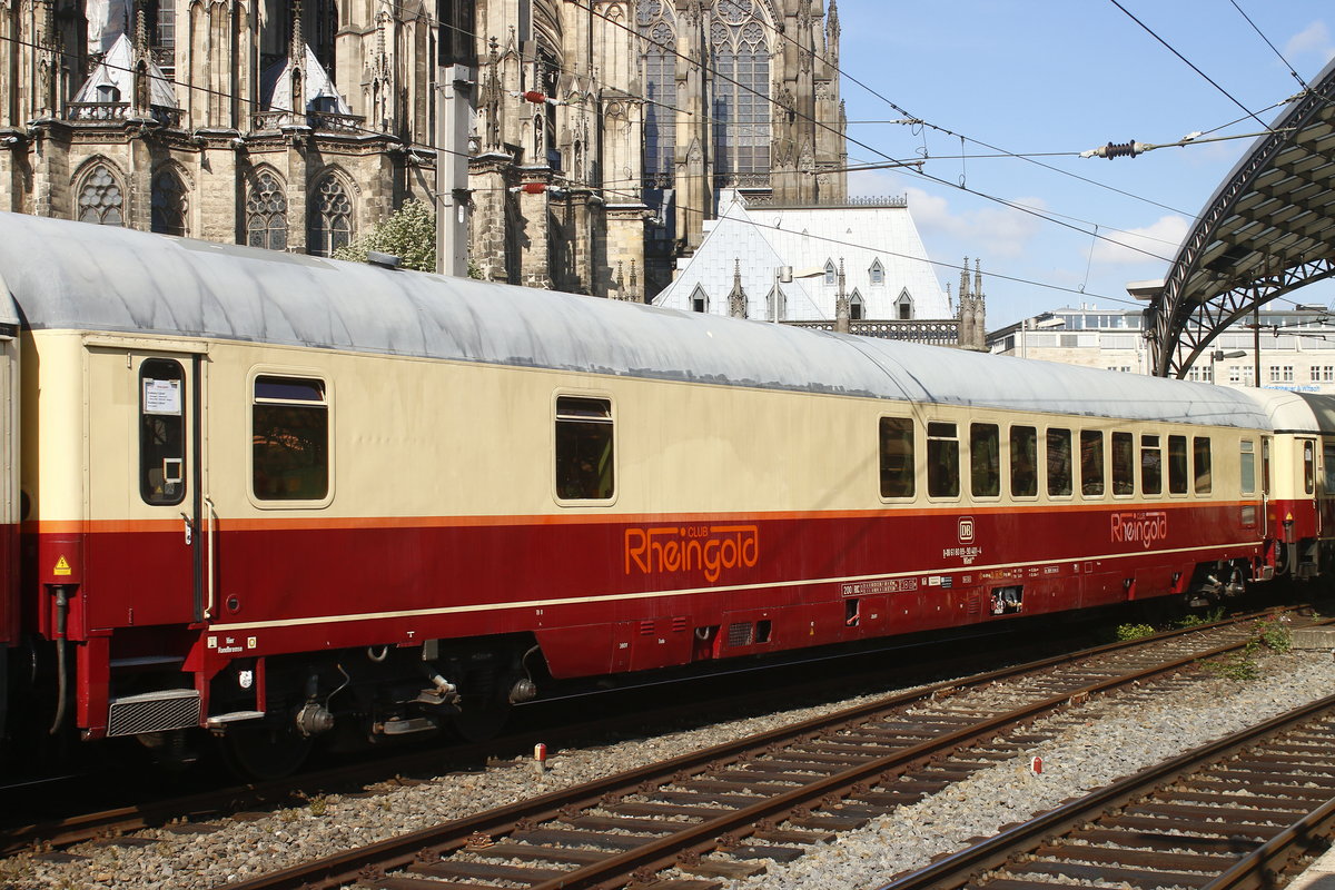 Club Rheingoldwagen in K�ln Hbf, Juni 2017.