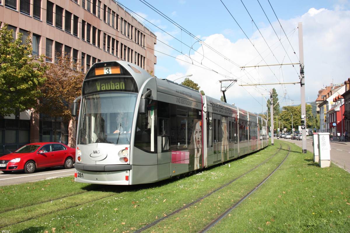 Combino Advanced 281 an der Heinrich v. Stephan Straße am 11.09.2014