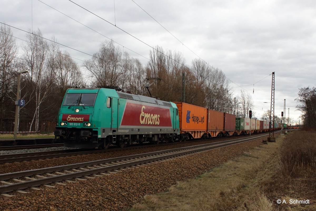 Containerzug mit der 185 612 von Emons in leipzig-Thekla, am 31.01.2016 