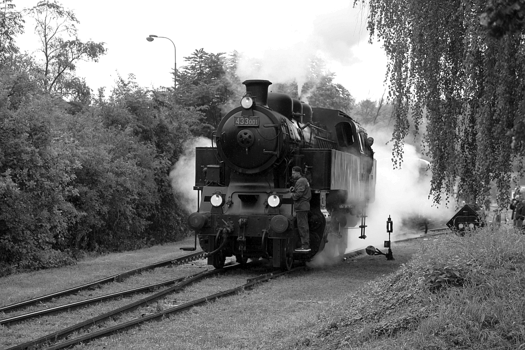CSD 433 001 (CD 90 54 3 991 007-6) am 07.September 2019 im Bahnhof Oslavany.