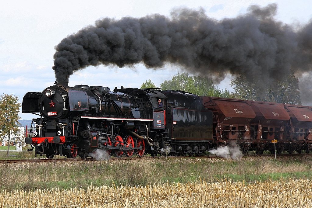 CSD 556 0506 (CD 90 54 5560 506-3) vor dem Pn 54783 (Vyhybna Nemanice II - Borsov nad Vltavou) am 22.September 2018 bei Borsov nad Vltavou.