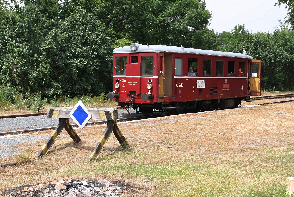 CSD M131.1454 am 20.Juli 2019 nach der Ankunft als Os 10984 von Kromeriz im Bahnhof Tovacov.