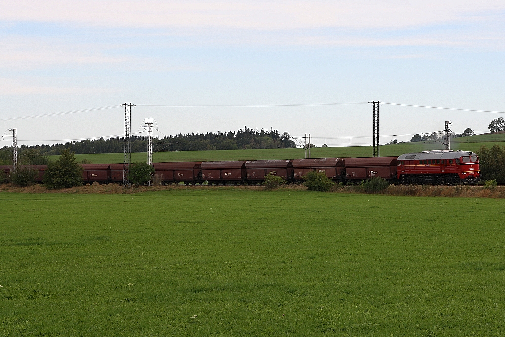 CSD T679 1600 (CD 90 54 3 781 600-2) am 22.September 2018 mit dem Pn 54775 (Ceske Budejovice s.n. - Horni Dvoriste) kurz nach dem Bahnhof Holkov.