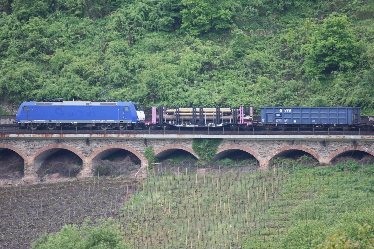 CTD 185-CL 001 (185 501) am 17.5.13 mit dem Bous Shuttle in Pnderich.