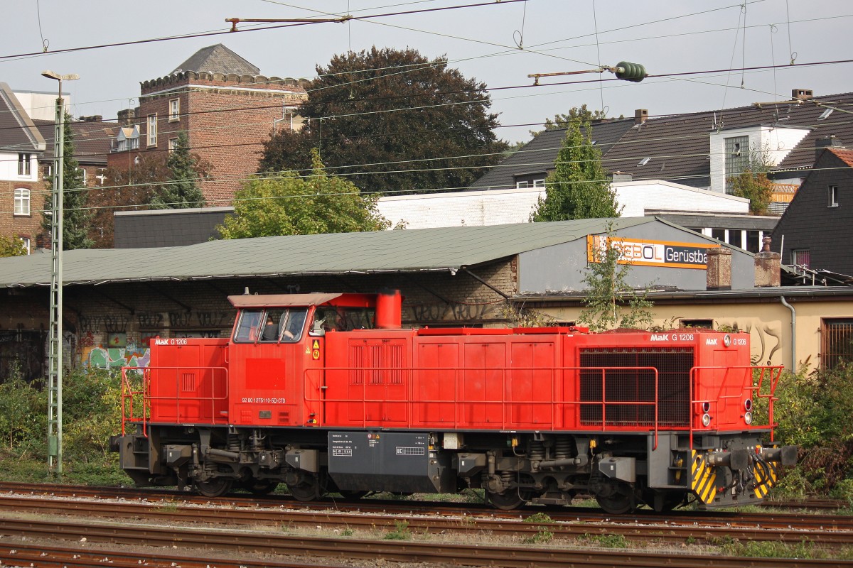CTD 275 110 am 25.9.13 abgestellt in Düsseldorf-Rath.