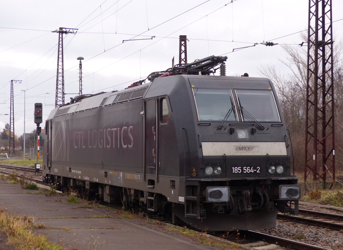 CTL 185 564-2 am 16.12.2017 in Großkorbetha. 