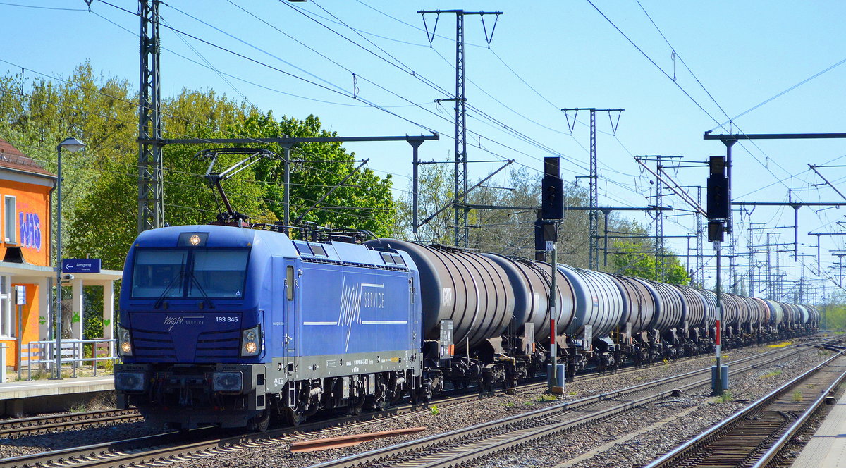 CTL Logistics GmbH, Berlin [D]? mit der mgw Vectron  193 845  [NVR-Nummer: 91 80 6193 845-5 D-MGW] und Kesselwagenzug am 23.04.20 Bf. Golm (Potsdam).
