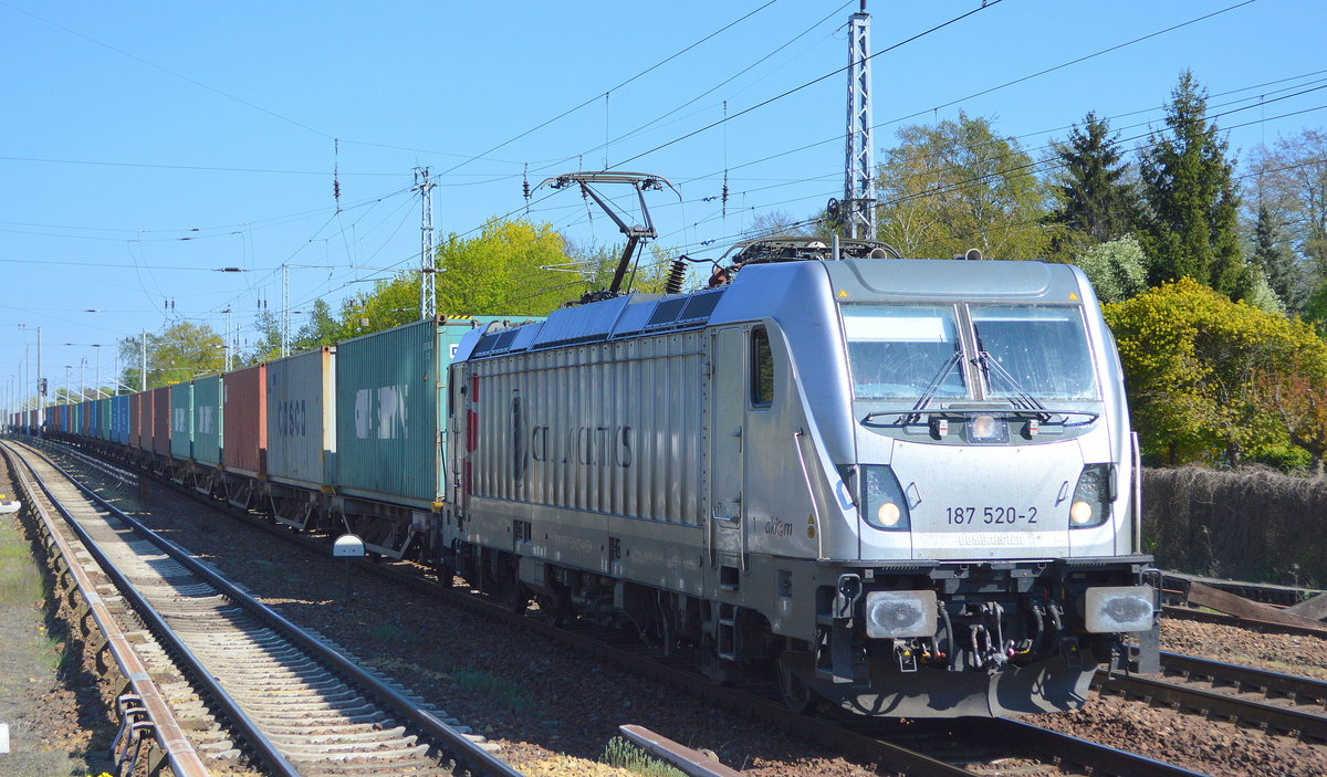 CTL Logistics GmbH mit  187 520-2  [NVR-Number: 91 80 6187 520-2 D-AKIEM] und Containerzug am 22.04.19 Berlin Hirschgarten.