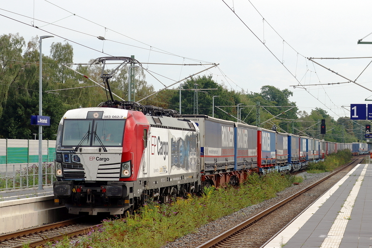 CZ-LTEU 383 062-7 in Diensten von EP Cargo kommt mit einem Gemischten KLV durch Herten-Westerholt gefahren 27.8.2026