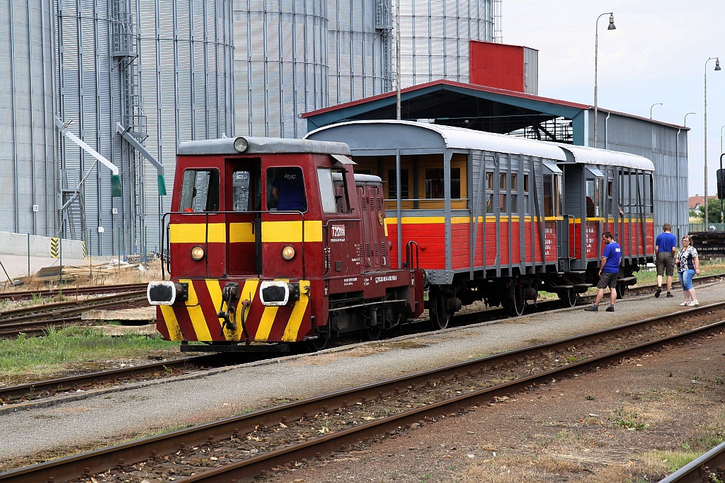 CZ-RCAS 98 54 4 702 586-9 (historisch als CSD T212 0586 angeschrieben) mit dem Os 18394 (Moravske Budejovice - Jemnice) am 14.Juli 2018 im Bahnhof Moravske Budejovice.