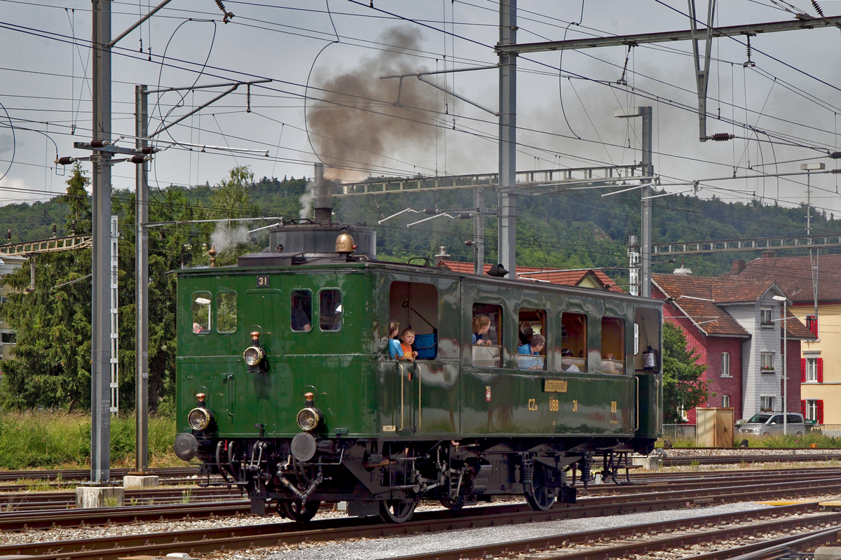 CZm 1/2 31 auf einer kurzen Fahrt für die Besucher des Tags der offenen Tür SBB Historic am 31.5.2014 in Brugg.