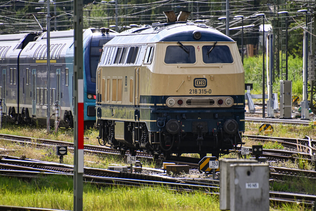 D-DB 218 315-0 stand am 22.08.2025 in der Abstellung des Lübecker Hbf (AL) abgestellt. 