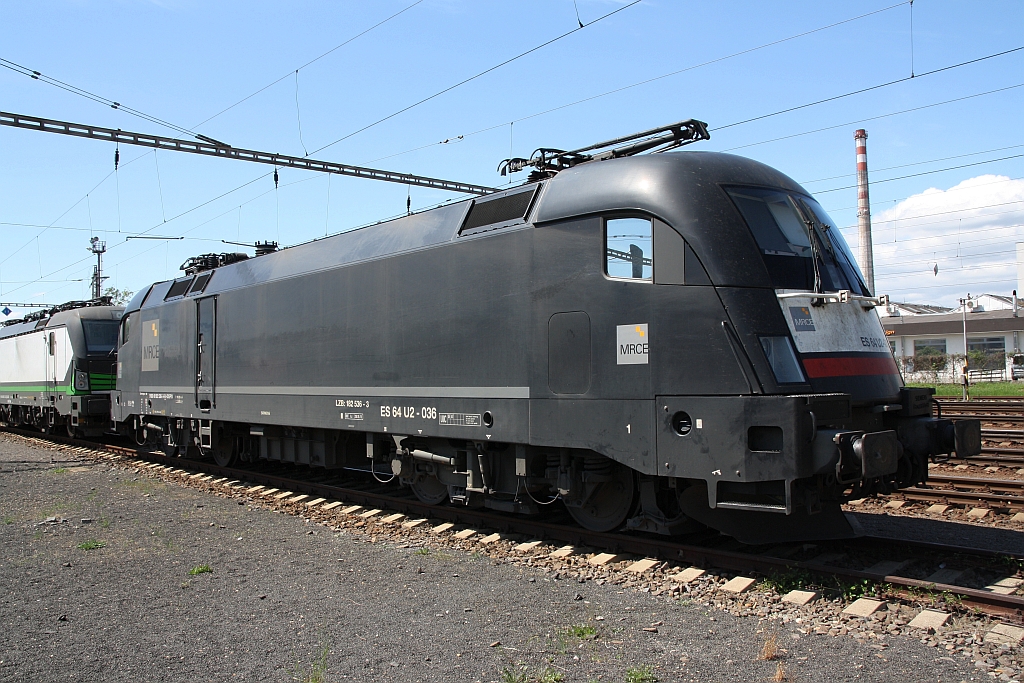 D-DISPO 182 536-3 wartet am 28.April 2019 im Bahnhof Bratislava-Petrzalka auf ihren nächsten Einsatz.