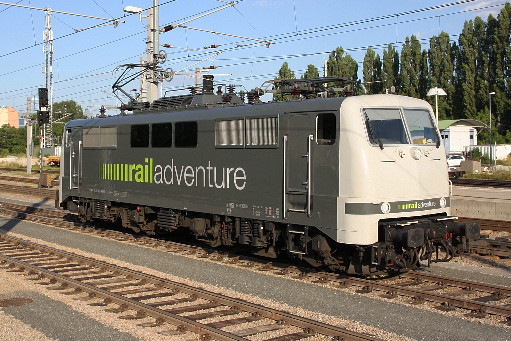 D-RADVE 111 215-0 am 23.Juli 2019 im Bahnhof Wien Meidling.