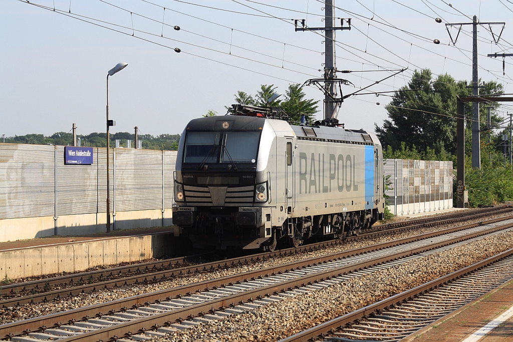 D-Rpool 193 802-6 am 24.Juli 2015 in der Hst. Haidestrasse.