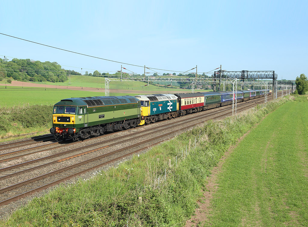 D1935 & 47593 pass Lower Hatton whilst hauling a train of ECS from Crewe to Kidderminster, 28 May 2020