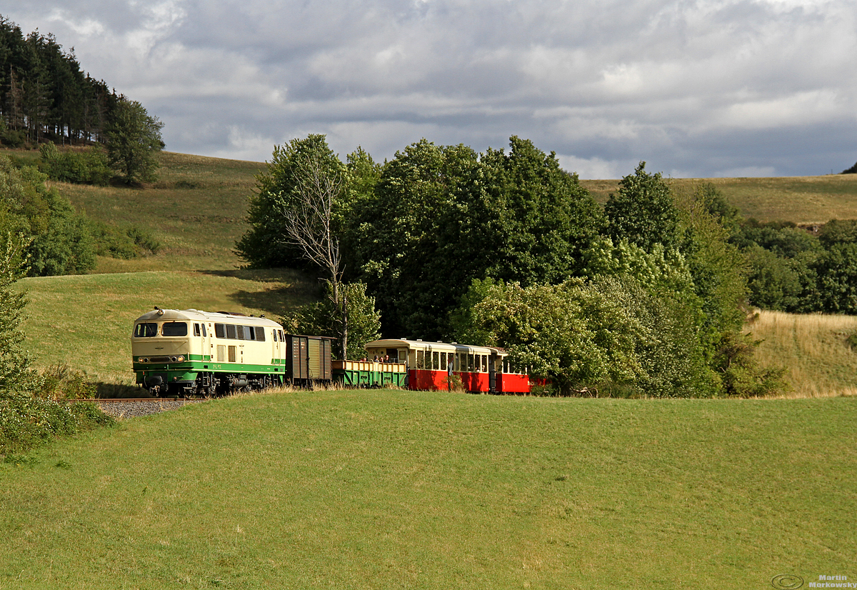 D5 der Brohltalbahn erreicht in Kürze den Endbahnhof Engeln am 29.08.2020