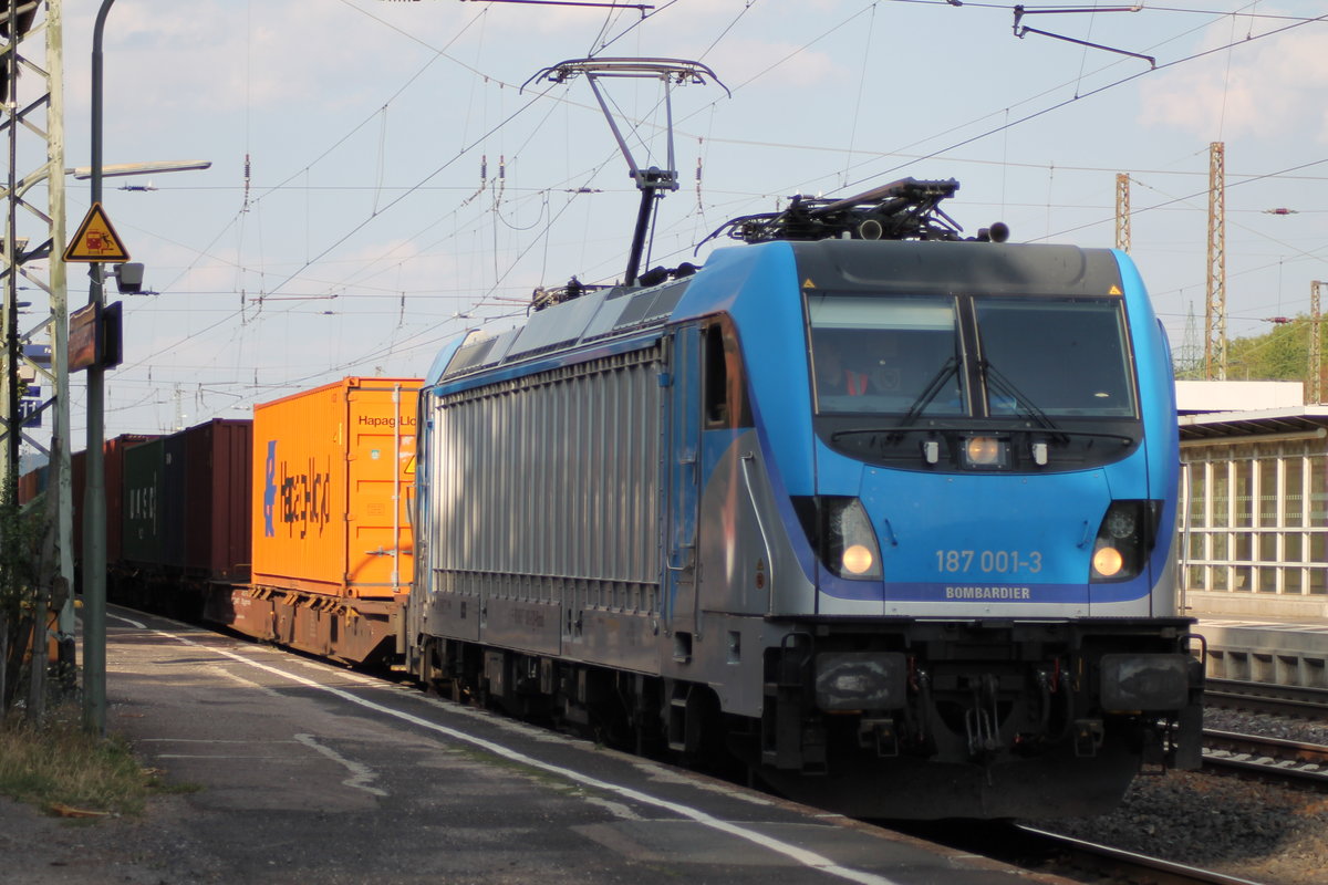 Da war Sie noch ganz neu im Dienst für Metrans.. 187 001 am 22.08.2018 mit einem Containerzug in Eichenberg. Gruß an den Tf!;)