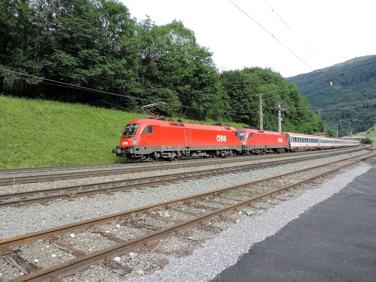 Dalaas, 27/07/2017 : 1116 065 + 1016 029 mit dem EC 164 Graz - Zürich